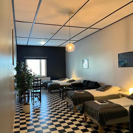 Hotelli Keskipiste Karsamaki  Ngoại thất bức ảnh