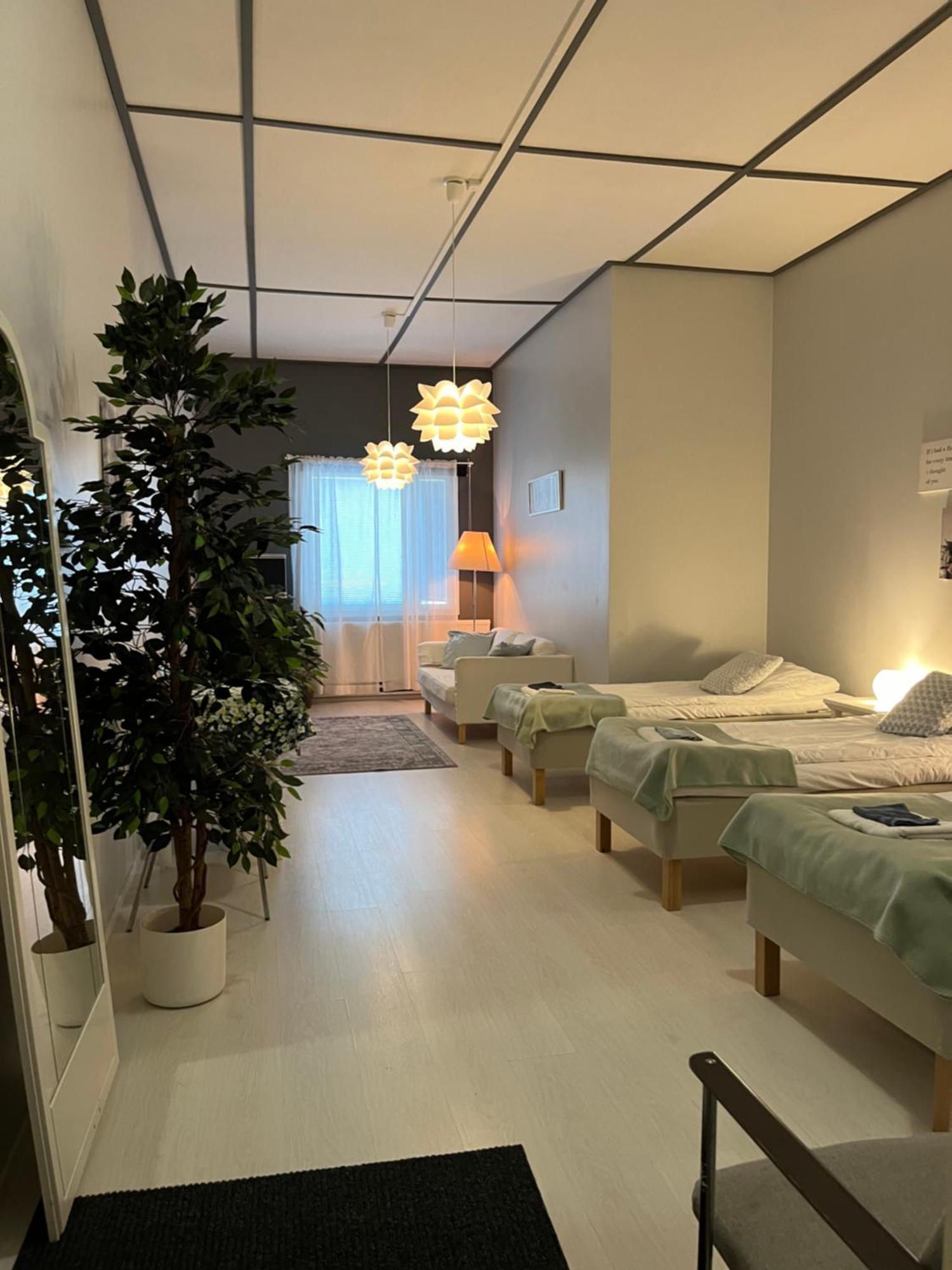 Hotelli Keskipiste Karsamaki  Ngoại thất bức ảnh