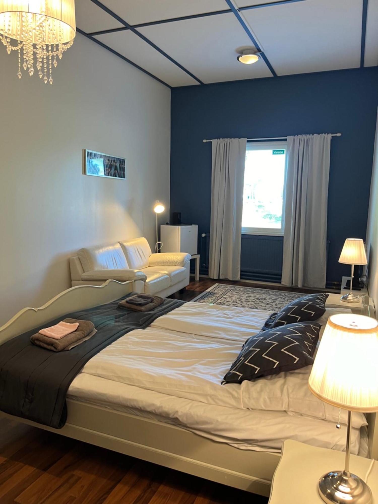 Hotelli Keskipiste Karsamaki  Ngoại thất bức ảnh