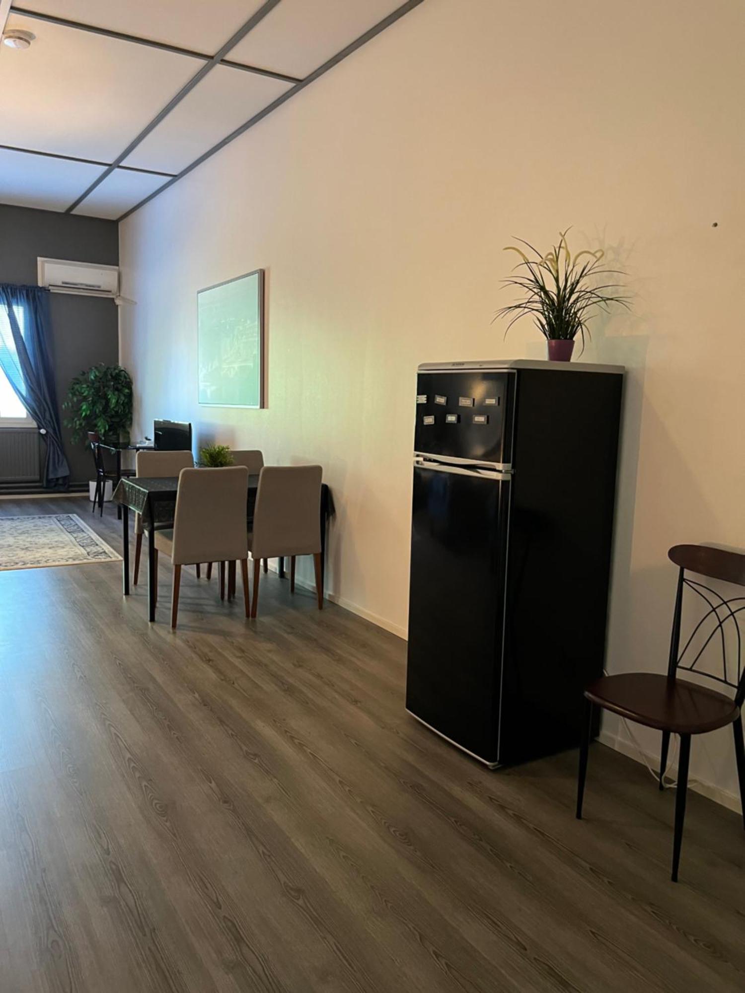 Hotelli Keskipiste Karsamaki  Ngoại thất bức ảnh